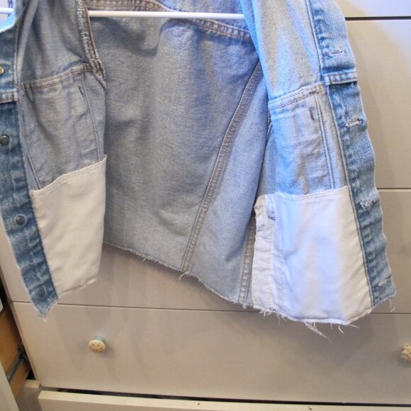 sitewide sale  Jeans vest with pockets plus pockets inside  size medium - Picture 4 of 5